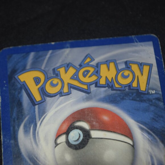 Butterfree 33/64 Jungle Pokemon - Picture 4 of 5